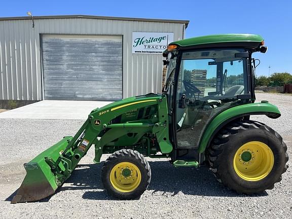 Image of John Deere 3039R equipment image 1