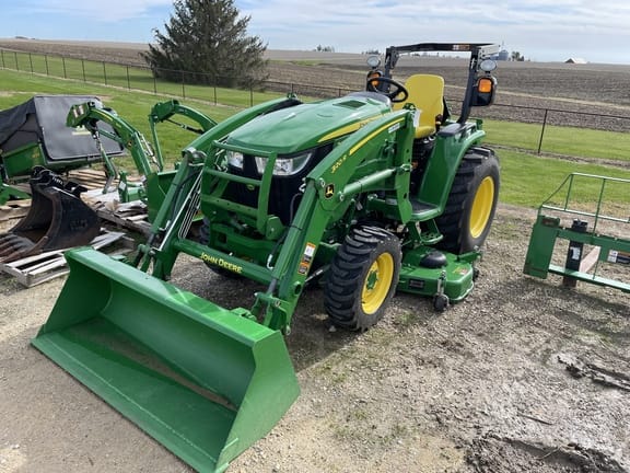 Main image John Deere 3046R