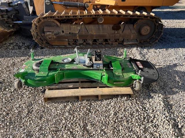 Image of John Deere 3046R equipment image 1