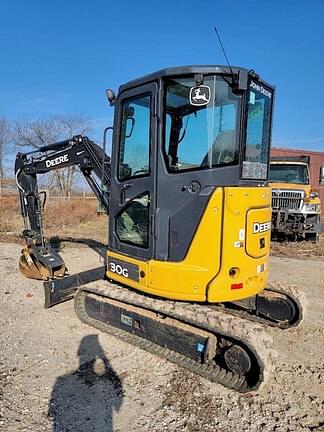 Image of John Deere 30G equipment image 2