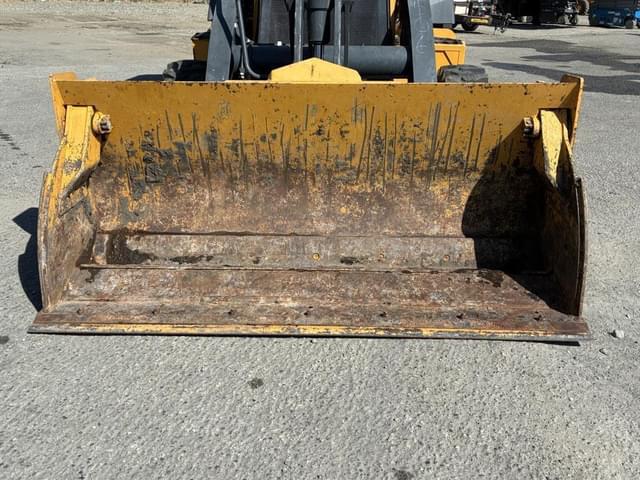 Image of John Deere 310L EP equipment image 4
