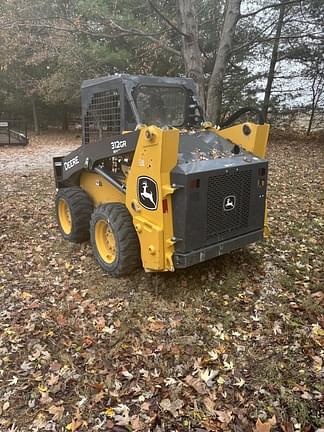 Image of John Deere 312GR equipment image 4