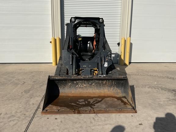 Image of John Deere 317G equipment image 4