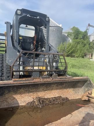 Image of John Deere 317G equipment image 2