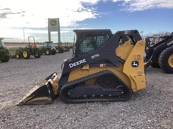 Image of John Deere 317G equipment image 2