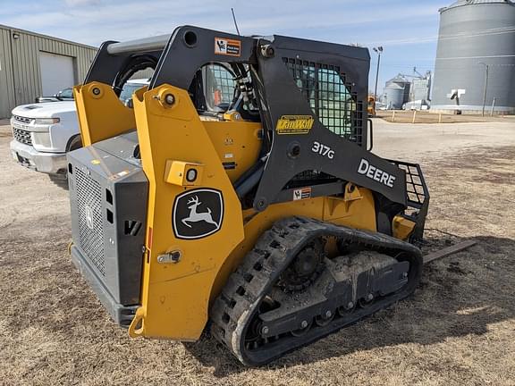 Image of John Deere 317G equipment image 3