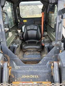 Image of John Deere 317G equipment image 1