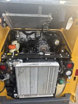 Image of John Deere 317G equipment image 4