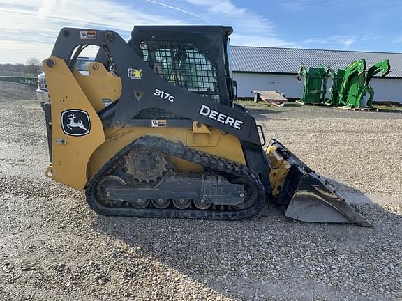 Image of John Deere 317G equipment image 4