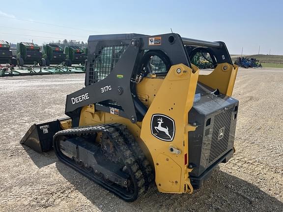 Image of John Deere 317G equipment image 4