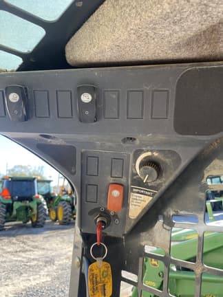 Image of John Deere 317G equipment image 3