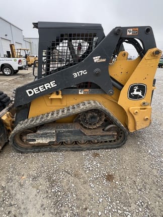 2020 John Deere 317G Equipment Image0