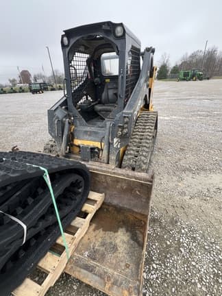 Image of John Deere 317G equipment image 3