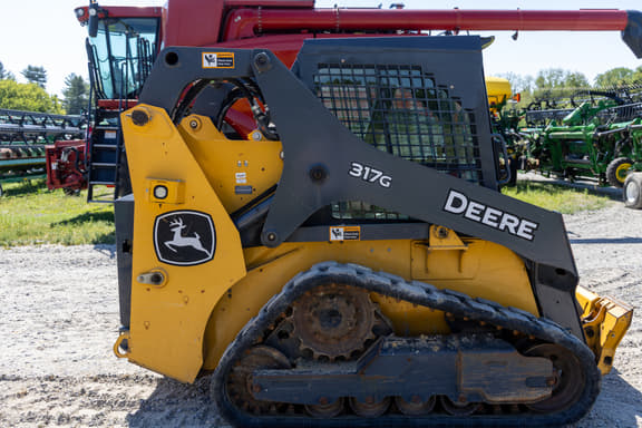 Image of John Deere 317G equipment image 3