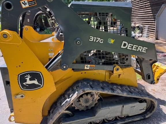 Image of John Deere 317G equipment image 1
