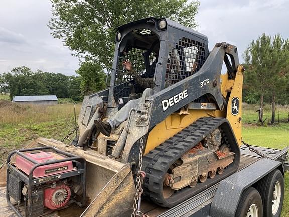 Image of John Deere 317G equipment image 1