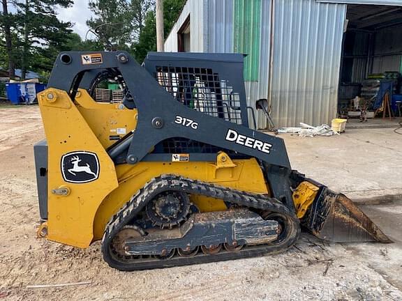 Image of John Deere 317G equipment image 3