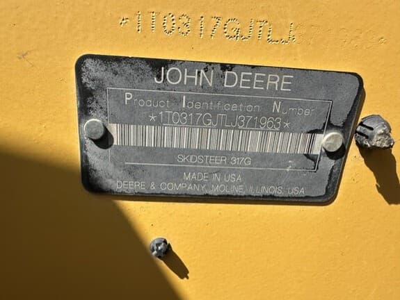 Image of John Deere 317G equipment image 2