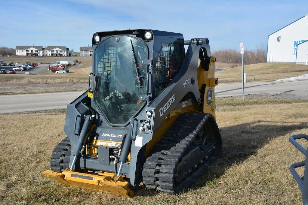 Image of John Deere 317G Primary image