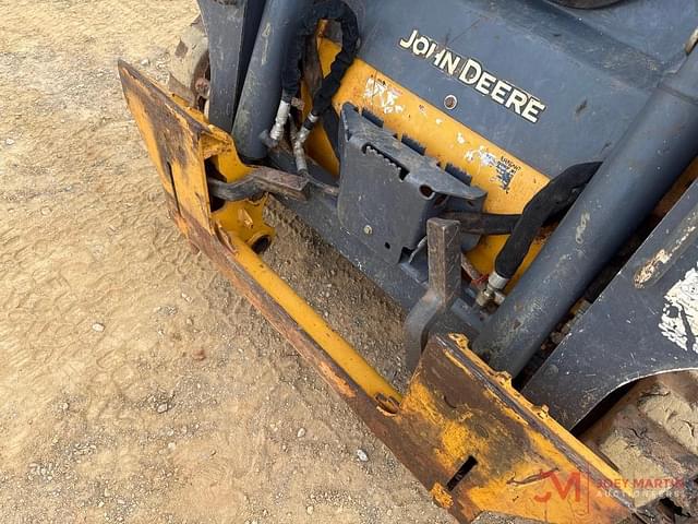 Image of John Deere 317G equipment image 4
