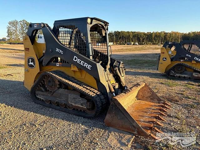 Image of John Deere 317G equipment image 1