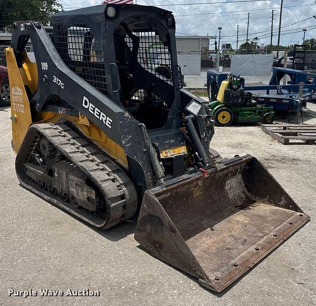 Image of John Deere 317G equipment image 2