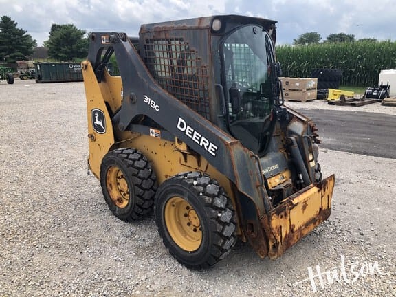 2020 John Deere 318G Equipment Image0