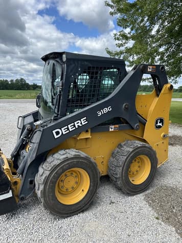 Main image John Deere 318G