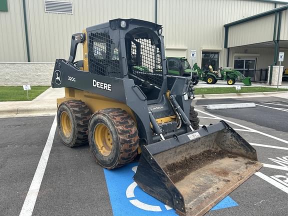 Image of John Deere 320G equipment image 4
