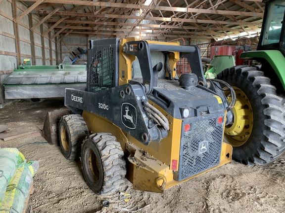 Main image John Deere 320G
