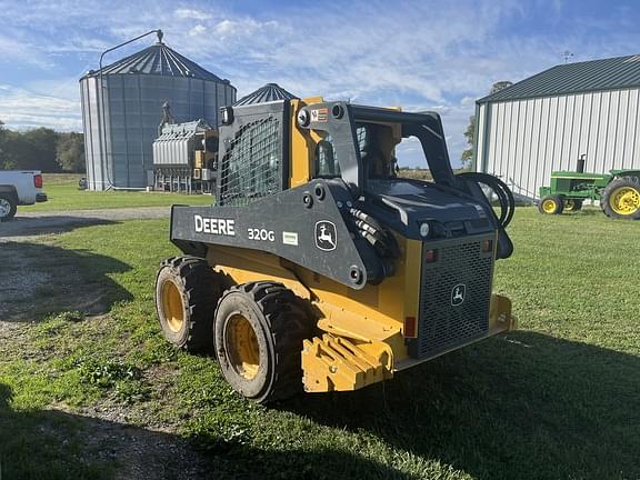 Image of John Deere 320G equipment image 2