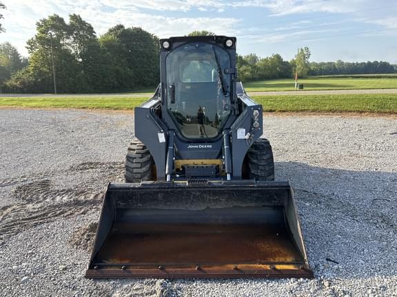 Image of John Deere 320G Primary image