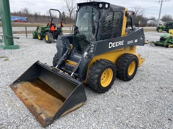 Image of John Deere 320G equipment image 4