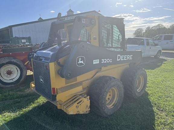 Image of John Deere 320G equipment image 3