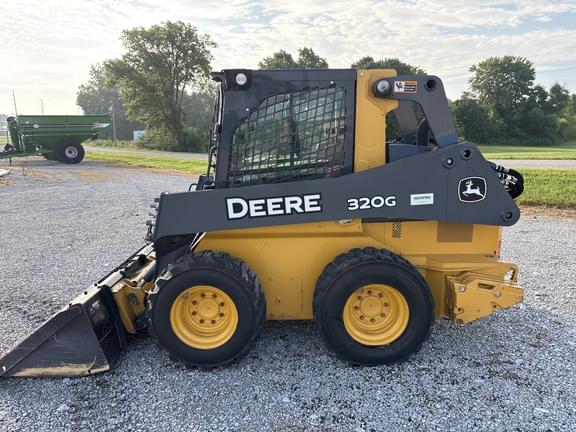 Image of John Deere 320G equipment image 2