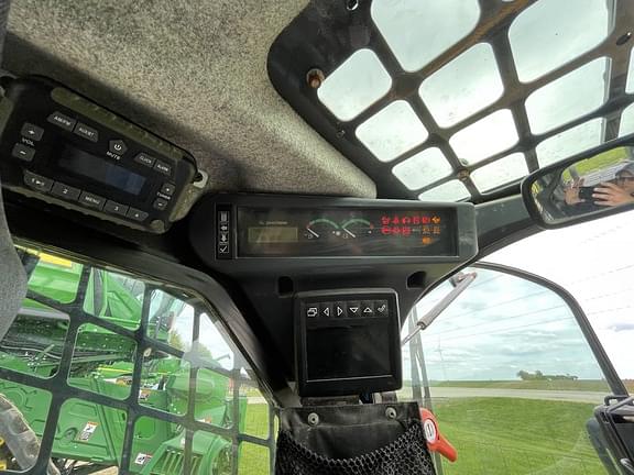 Image of John Deere 320G equipment image 2