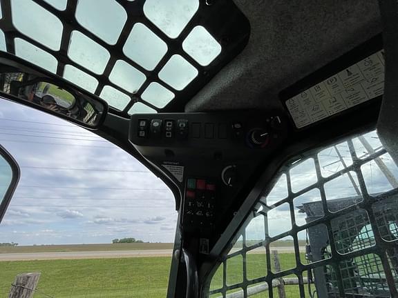 Image of John Deere 320G equipment image 3