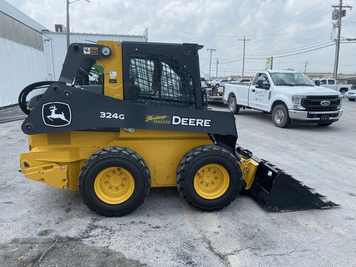Main image John Deere 324G