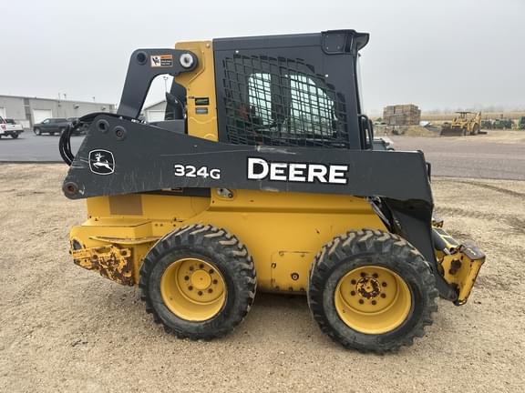 Image of John Deere 324G equipment image 1