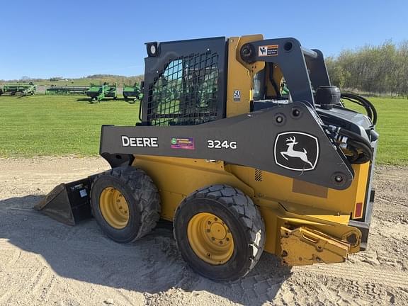 Image of John Deere 324G equipment image 2