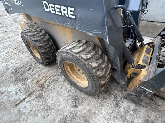 Image of John Deere 324G equipment image 2