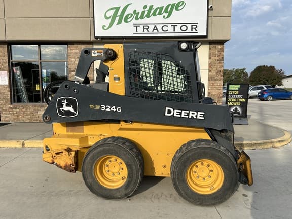 Image of John Deere 324G equipment image 2