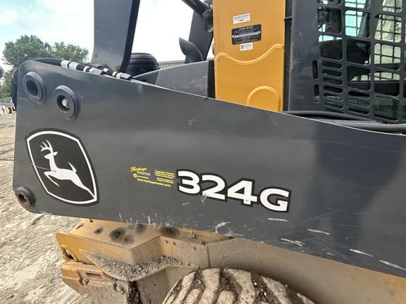 Image of John Deere 324G equipment image 3