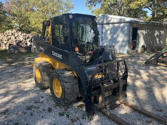 Image of John Deere 324G equipment image 3