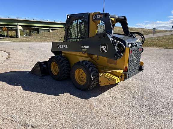 Image of John Deere 324G equipment image 2