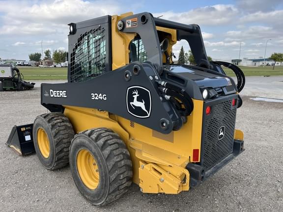 Image of John Deere 324G equipment image 2