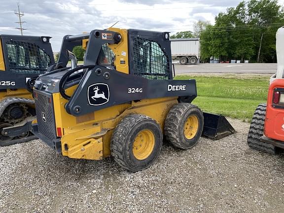 Image of John Deere 324G equipment image 3