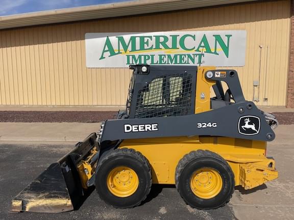 Image of John Deere 324G equipment image 4