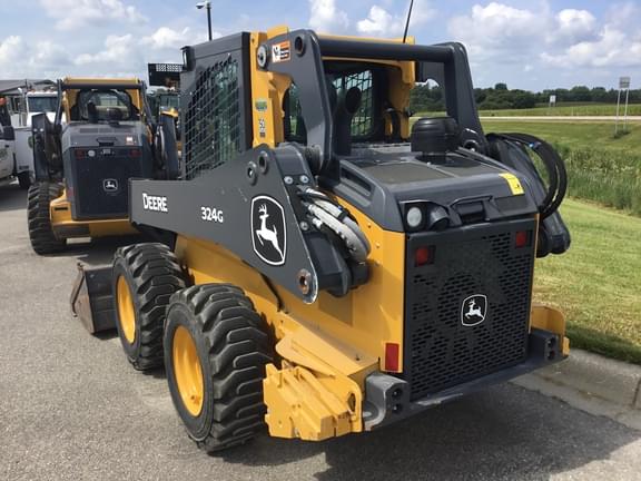 Image of John Deere 324G equipment image 3