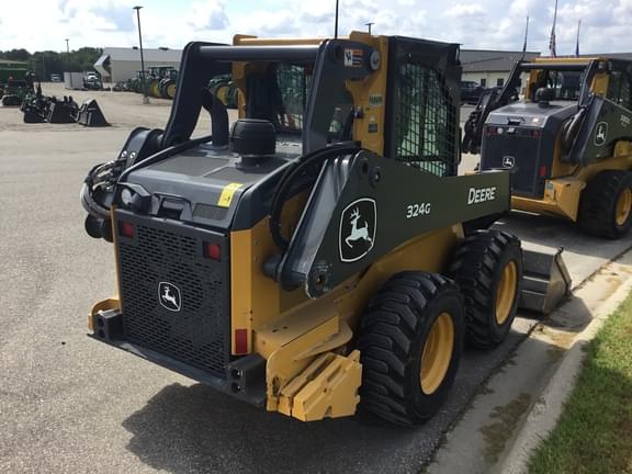 Image of John Deere 324G equipment image 4